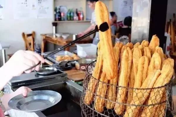 铺专家-靠谱转店选址平台：早餐店选址该注意什么！